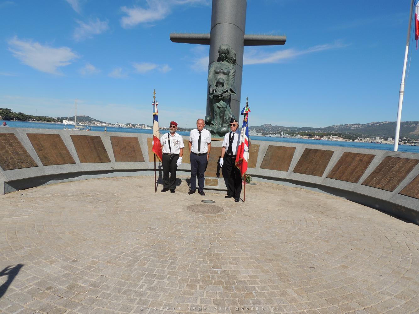 2022 08 21 TOULON HOMMAGE AUX MARINS DU SOUS MARIN LA GALATEE (6).JPG -           